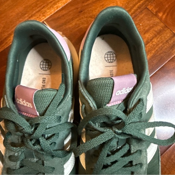 Adidas Green and Cream Classic Sneakers with Suede Finish - Picture 10 of 16